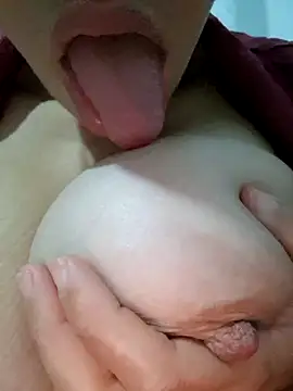 Snapshot of nonalona199999 chatting on 03-09-25, 02:39 nonalona199999 online show from 03-09-25, 02:39