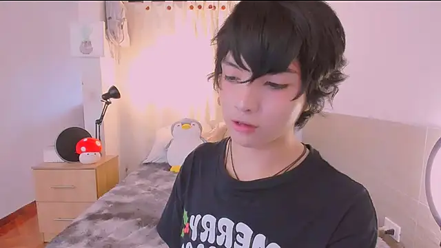 AllanYong18 online show from 03-26-26, 12:33