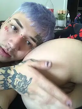 Snapshot of NubeZea chatting on 01-15-25, 08:58 NubeZea online show from 01-15-25, 08:58