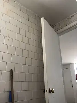 Snapshot of NubeZea chatting on 01-26-25, 07:52 NubeZea online show from 01-26-25, 07:52