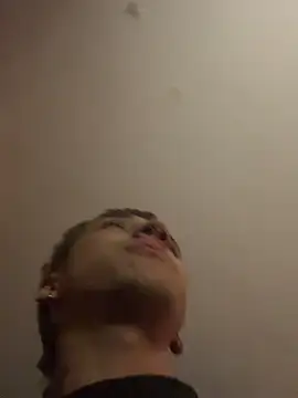 Snapshot of NubeZea chatting on 02-05-26, 09:36 NubeZea online show from 02-05-26, 09:36