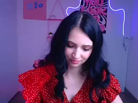 Snapshot of Amalia_amor chatting on 11-25-25, 12:38 Amalia amor online show from 11-25-25, 12:38