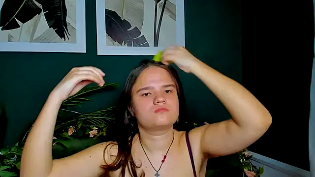 AdeleCruz online show from 04-04-26, 12:02