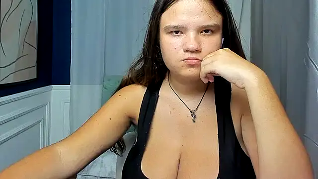 AdeleCruz online show from 07-01-26, 12:07