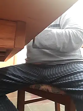 Schwach041967 online show from 09-23-25, 05:21