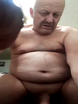 Snapshot of Schwach041967 chatting on 06-08-26, 03:23 Schwach041967 online show from 06-08-26, 03:23