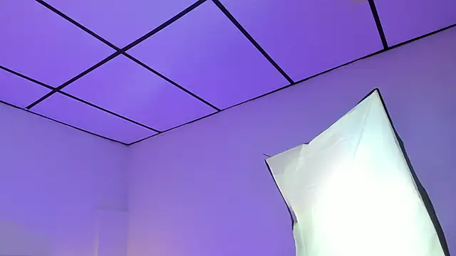 kathy bakerr online show from 11-29-25, 01:36