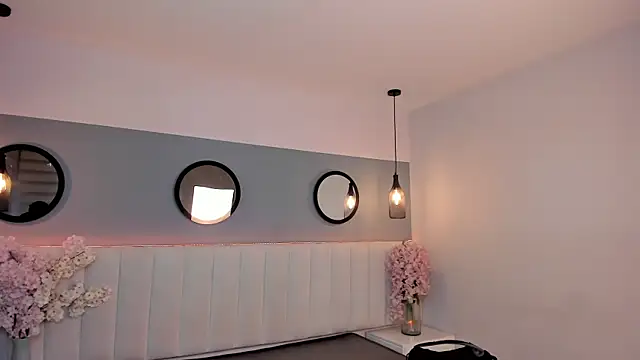 chelsea bolton  online show from 03-26-26, 12:22