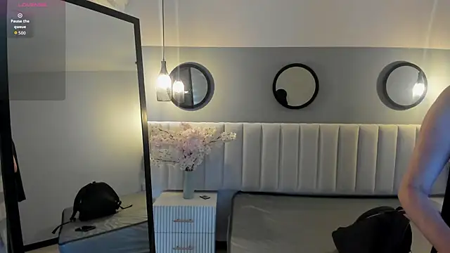 chelsea bolton  online show from 04-01-26, 12:17