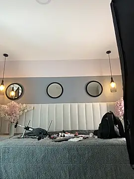 chelsea bolton  online show from 04-23-26, 12:15