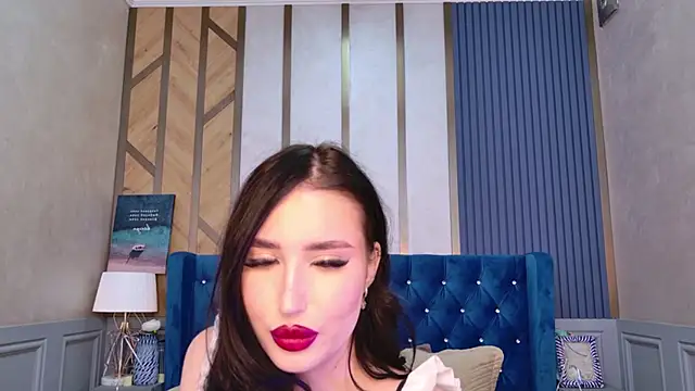 EmmaLawrens online show from 02-16-25, 09:04