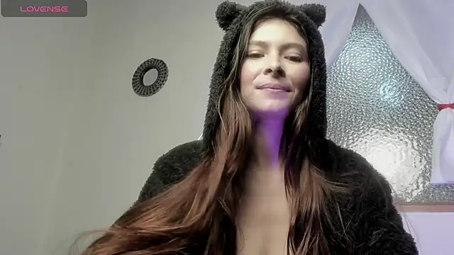 Snapshot of Aleska_Miami chatting on 02-10-25, 04:58 Aleska Miami online show from 02-10-25, 04:58