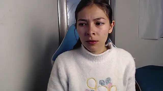 Snapshot of Aleska_Miami chatting on 09-10-25, 01:44 Aleska Miami online show from 09-10-25, 01:44