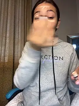 Snapshot of Aleska_Miami chatting on 09-30-25, 02:11 Aleska Miami online show from 09-30-25, 02:11