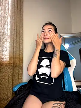 Snapshot of Aleska_Miami chatting on 10-02-25, 02:02 Aleska Miami online show from 10-02-25, 02:02