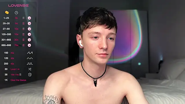 Snapshot of Calvin_Polanski chatting on 01-07-26, 06:21 Calvin Polanski online show from 01-07-26, 06:21