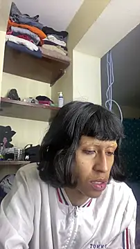 Snapshot of boysLittle chatting on 11-15-25, 11:54 boysLittle online show from 11-15-25, 11:54