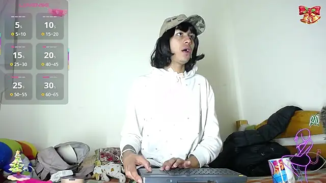 boysLittle online show from 12-19-25, 08:10