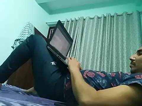 Snapshot of Rajasthani-boy chatting on 03-07-26, 04:04 Rajasthani-boy online show from 03-07-26, 04:04