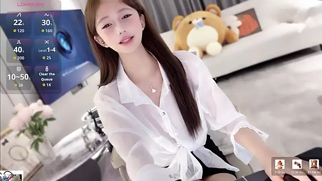 Snapshot of Olga_16888 chatting on 05-18-26, 04:02 Olga 16888 online show from 05-18-26, 04:02