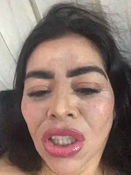 Snapshot of lashula chatting on 10-04-25, 09:57 lashula online show from 10-04-25, 09:57