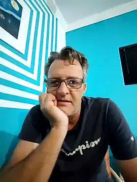 itsmeyes69 online show from 01-10-25, 10:15