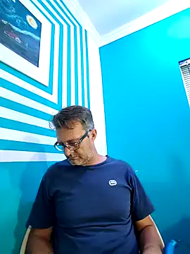 itsmeyes69 online show from 01-13-25, 02:21