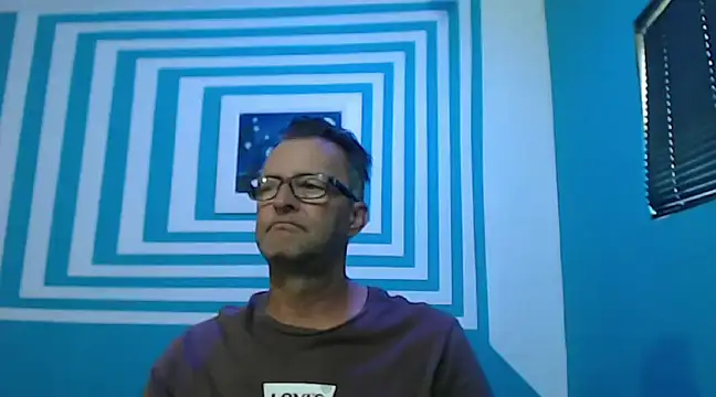 itsmeyes69 online show from 01-24-25, 08:34