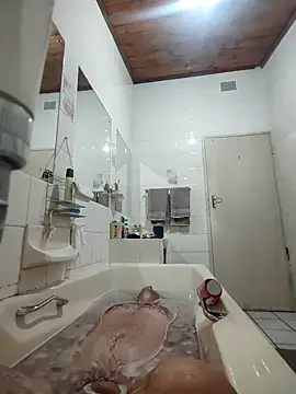 itsmeyes69 online show from 01-25-25, 06:46