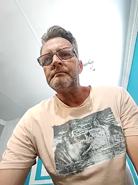 itsmeyes69 online show from 01-28-25, 02:31