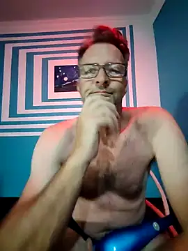 itsmeyes69 online show from 01-28-25, 08:47