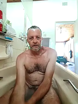 itsmeyes69 online show from 01-31-25, 08:11