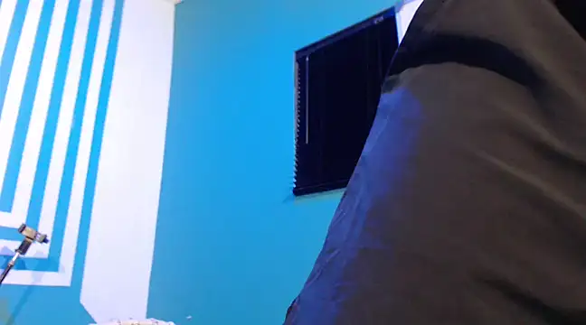 itsmeyes69 online show from 02-02-25, 08:19