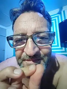 itsmeyes69 online show from 02-13-25, 09:38