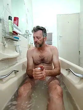 itsmeyes69 online show from 02-19-25, 09:17