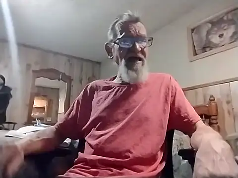 Snapshot of Aldick68 chatting on 02-15-25, 04:14 Aldick68 online show from 02-15-25, 04:14