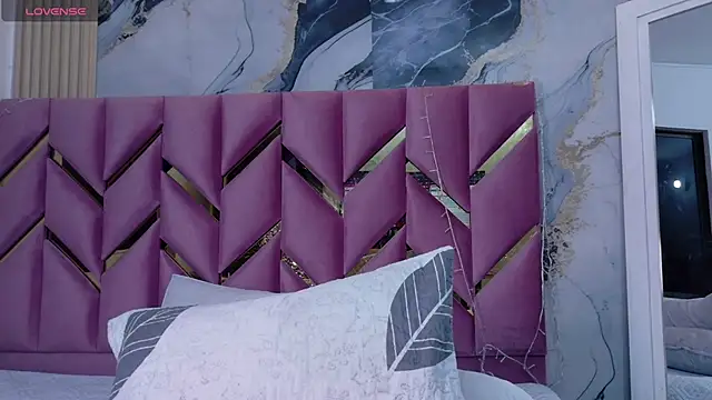 Snapshot of hotiergirl chatting on 10-23-25, 12:26 hotiergirl online show from 10-23-25, 12:26