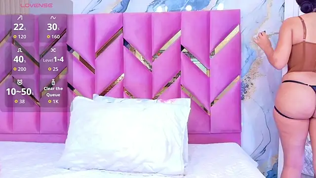 Snapshot of hotiergirl chatting on 11-24-25, 12:16 hotiergirl online show from 11-24-25, 12:16