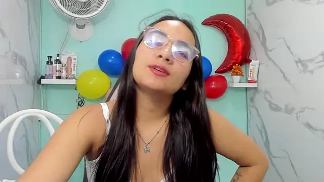 Snapshot of Maylin_horny19 chatting on 06-09-26, 03:18 Maylin horny19 online show from 06-09-26, 03:18
