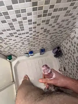 Snapshot of lucarioos06 chatting on 01-10-25, 06:49 lucarioos06 online show from 01-10-25, 06:49