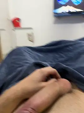 Snapshot of lucarioos06 chatting on 02-05-25, 02:59 lucarioos06 online show from 02-05-25, 02:59