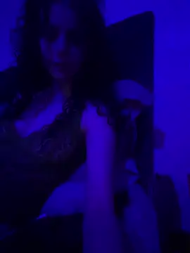 Snapshot of VioletxBlue chatting on 01-08-25, 09:01 VioletxBlue online show from 01-08-25, 09:01