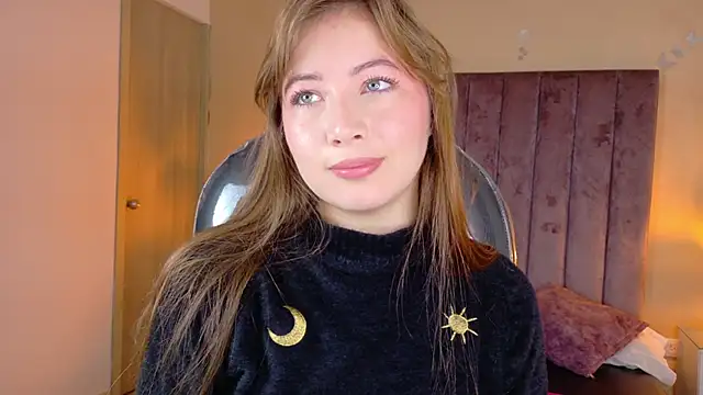 Dahlia Rousse online show from 02-18-26, 07:26