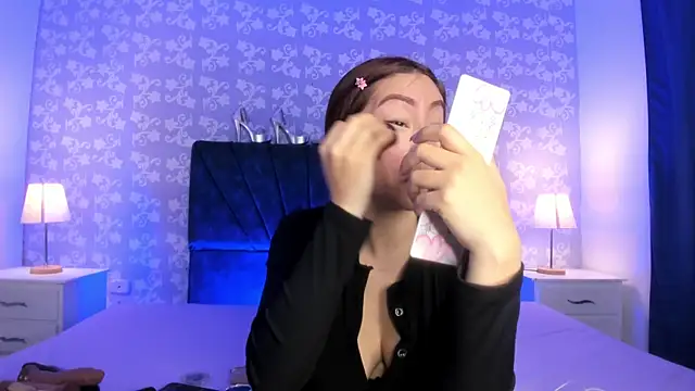 SalomeSimonz online show from 04-25-26, 07:44