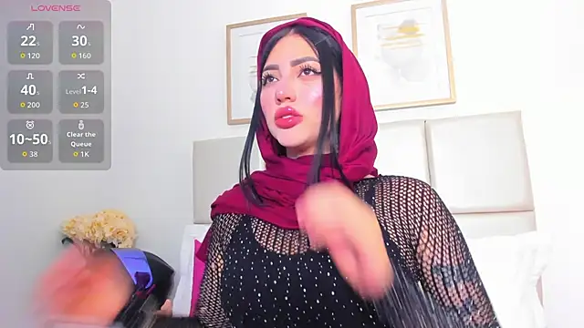 taylorsmiiith  online show from 04-29-26, 07:42