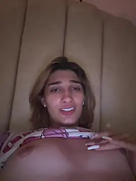 Queensara  online show from 03-02-25, 05:23