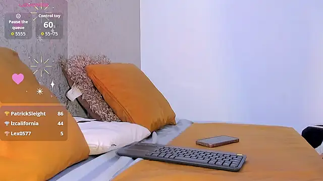 Luxury Woman online show from 02-03-26, 06:40