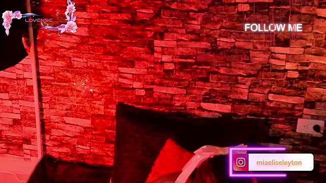 Elise-Leyton online show from 09-25-25, 07:39