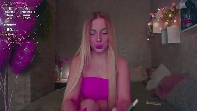 Mika Rayy online show from 02-28-26, 04:08