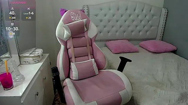 Alana ponsee online show from 01-26-25, 03:17